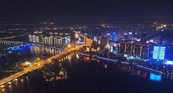 《婺城夜景》陆建富 摄于金华