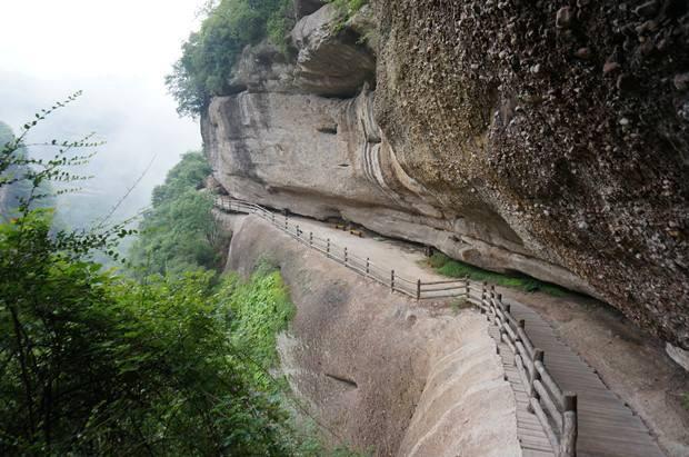 险峻的古蜀道.图片来源于网络