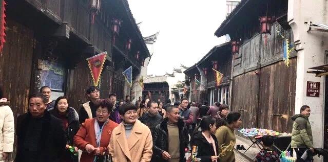 义乌人春节去哪儿玩?当然是佛堂老街最热闹