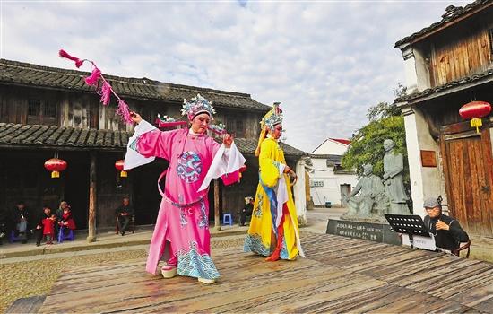 第一站来到中国女子越剧诞生地施家岙村,村子坐落于甘霖镇紫岩坂山岙