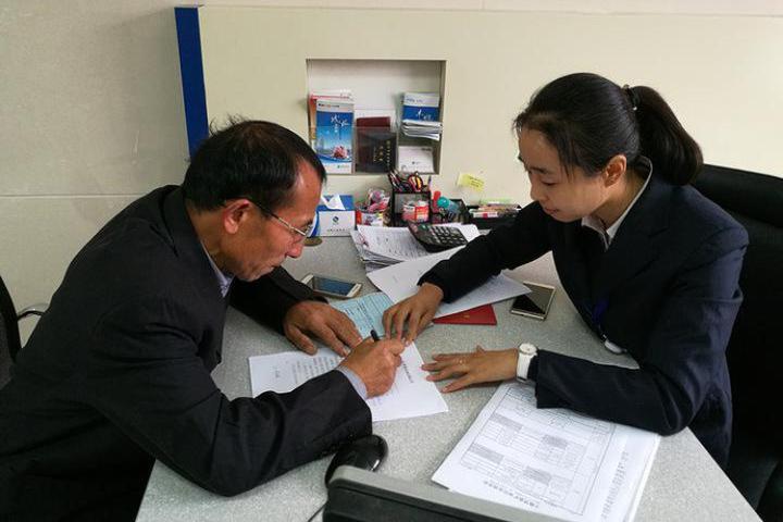 诸暨农商银行服务"三农"普惠签约四到位