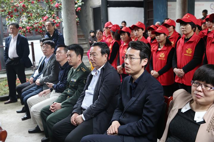 杨石毅将军铜像在诸暨"红色庄余霞"揭幕!