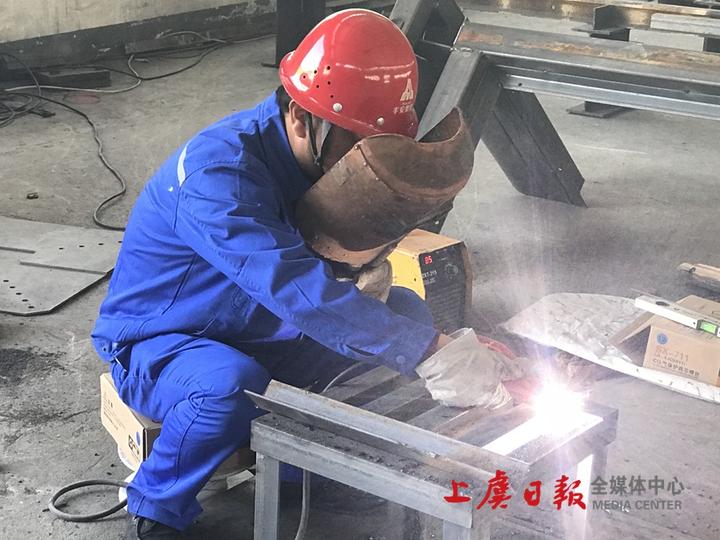 焊花飞溅映照光彩人生记绍兴丰安钢有限公司焊工高级技师朱海源
