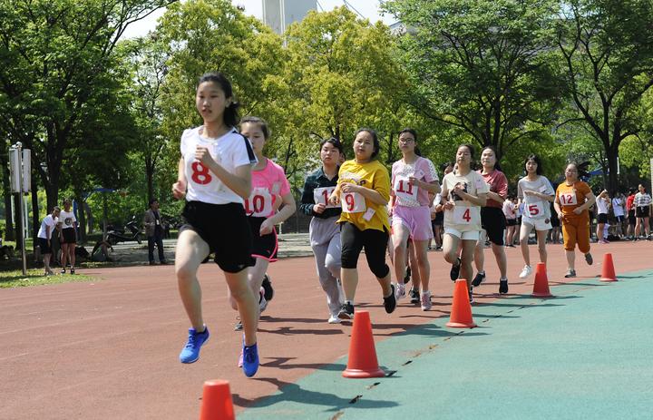 篮球教案体育教案_中学体育教案格式 参考_小学一年级体育教案 表格式 .