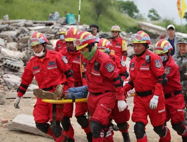 东阳市"农商银行"红十字应急救援队登上央视《新闻联播》
