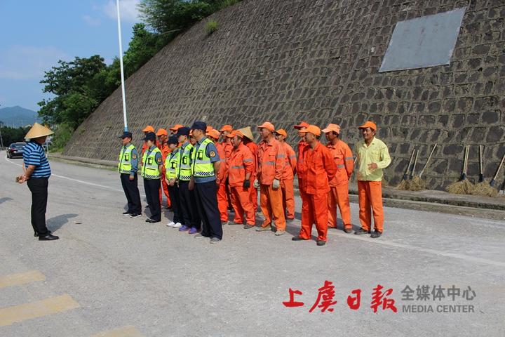 应急演练的成功,检验和展示了我段公路突发事件应急抢险能力,实现路政