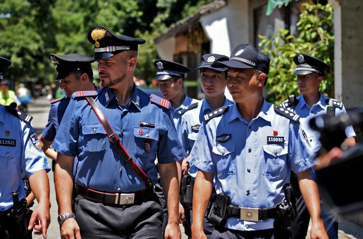 帅!意大利警察首次来杭巡逻 街头偶遇你可别惊讶