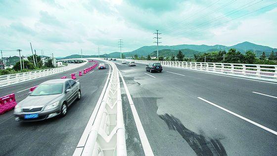 329国道普陀段跨沈芦公路高架开通