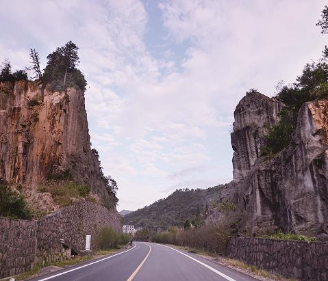 瑞枫公路湖岭段30年迎首次大修 美丽走廊受惠5.6万群众