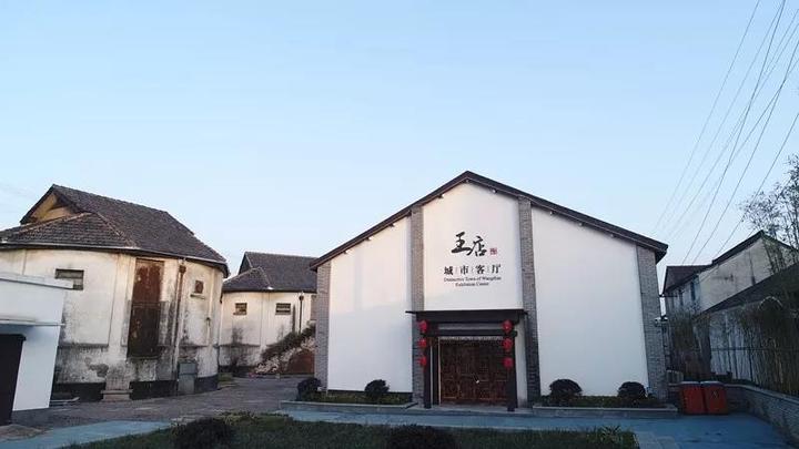 网红民宿开在运河边 此外,长假期间,