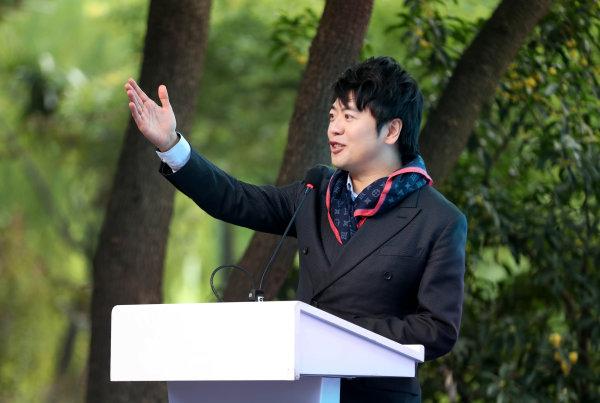 郎朗杭州艺术世界亮相国际钢琴大师落户大运河