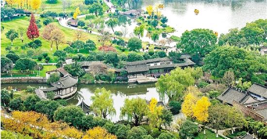 位于宁波市海曙区的"天一阁·月湖"景区成功跻身5a级旅游景区行列