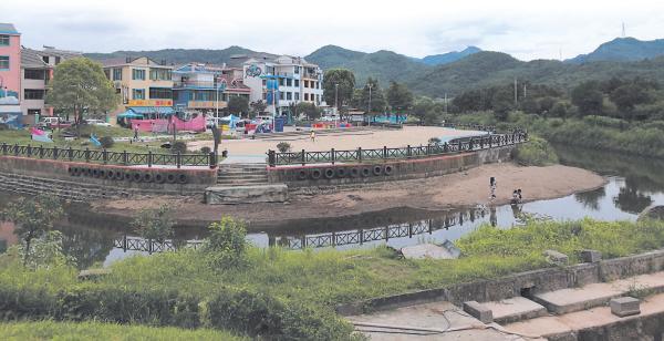 小六石村成义乌旅游"网红村"