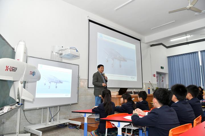 我们爱科学科学家进校园公益讲座走进东阳小学