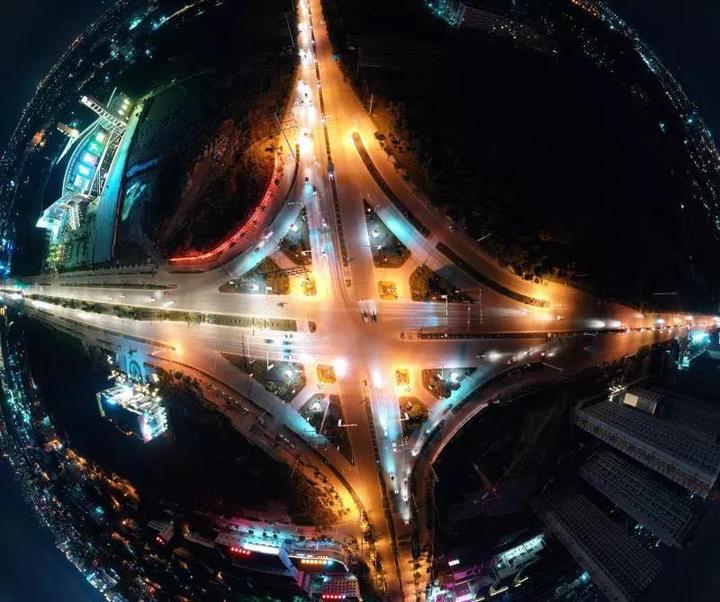 虽然可在早已落下,灯笼龙港入口新城与龙金夜幕的世纪,一面面大道墙北汽威旺m30雨刮器怎么换图片