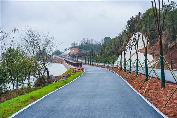 衢州沿江公路江山段建成通车 无敌江景美到逆天!