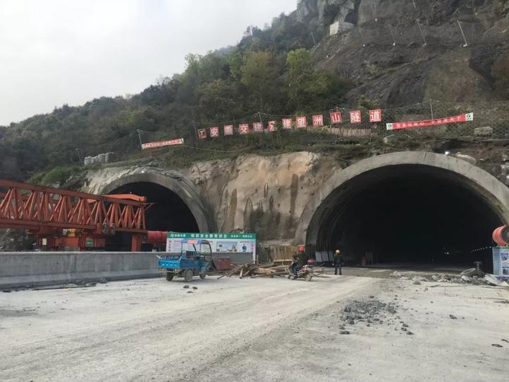 甬台温高速复线瑞安至苍南段望洲山隧道(7标)