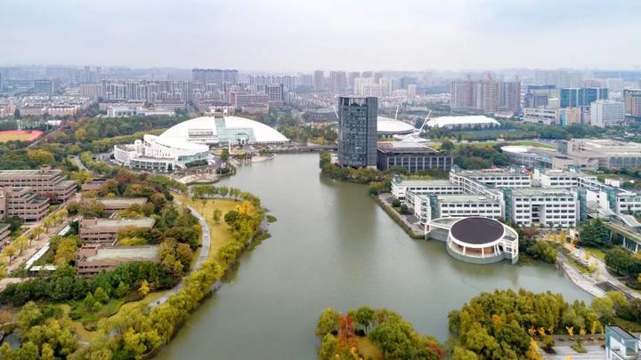 人文 起航号浙江大学 > 浙大校长吴朝晖:争做具有全球竞争力的新时代