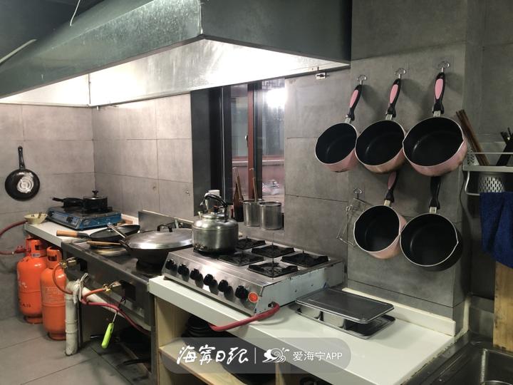 像自家厨房一样管理!海宁这家餐饮店主动"亮出"后厨让