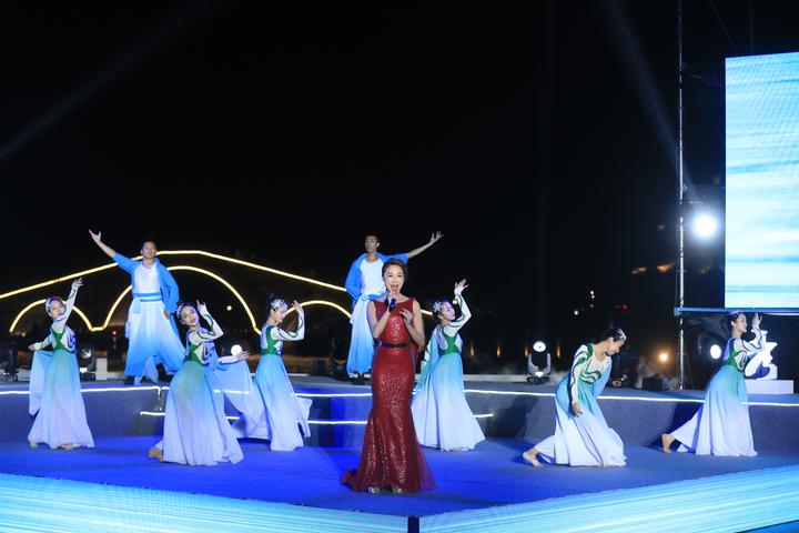 42】著名语言表演艺术家,国家一级演员丁建华带来朗诵《红船从南湖