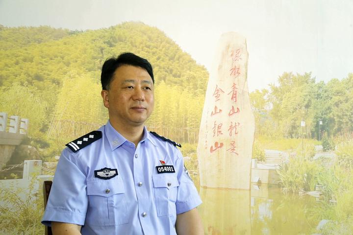 自"三服务"活动启动以来,作为"两山"理念发源地的公安机关,安吉县公安