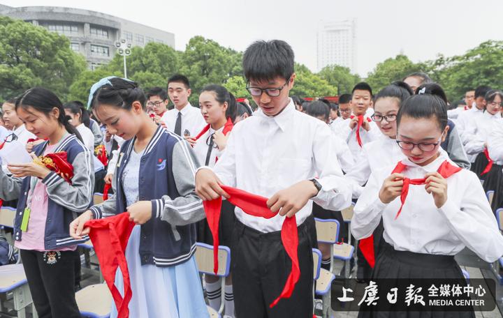 记录迈向青春的步伐 ——团区委组织"我