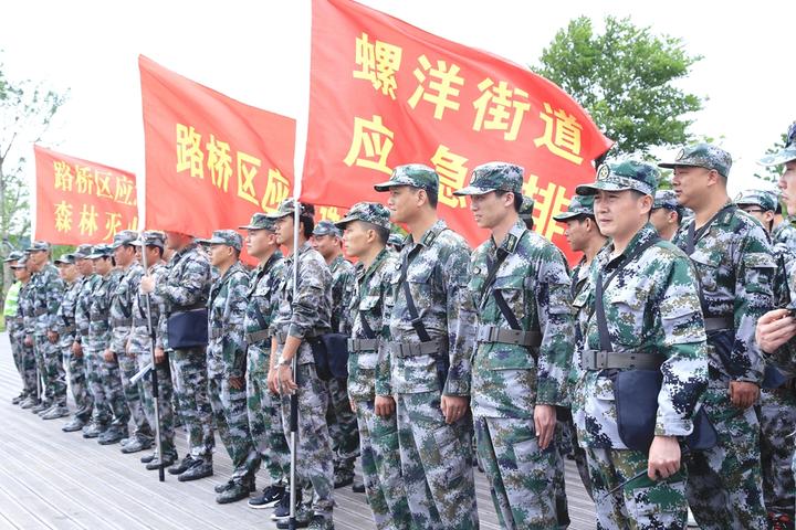 路桥区110余名民兵开展技能训练