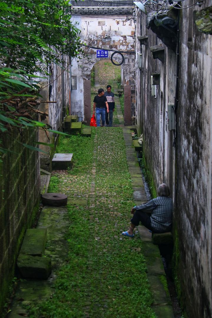 《老房老路》陆小飞 摄于金华付村山头下村