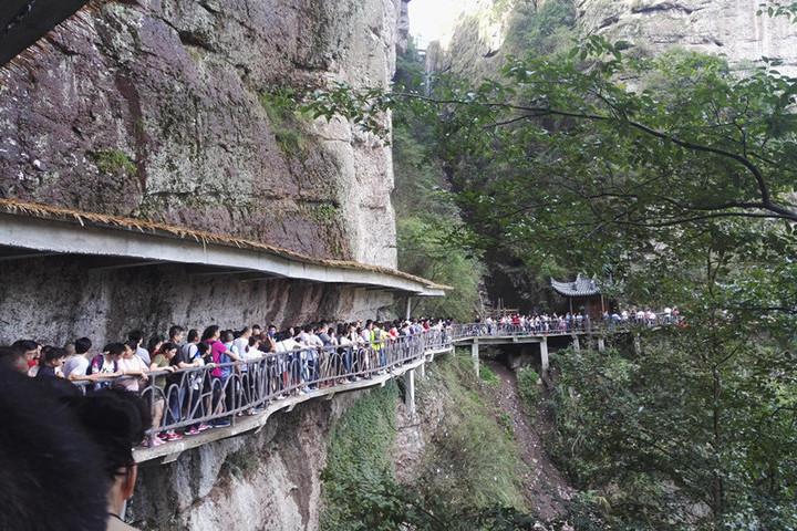 快讯丨新昌十九峰景区飞龙栈道临时关闭