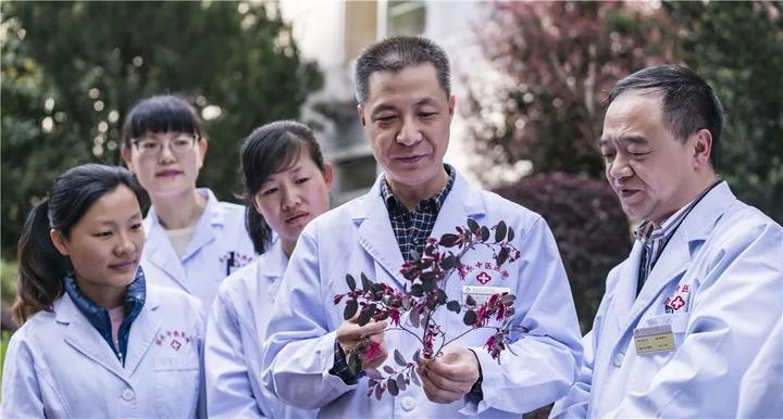 医瞬间 | 感动!11张照片,写下医师日常的点点滴滴.