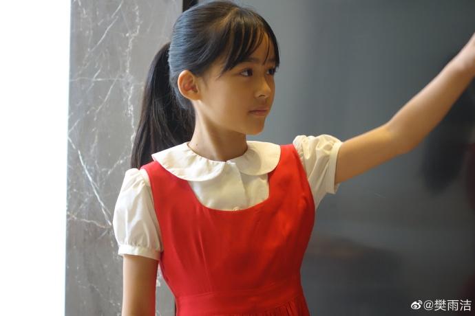 樊雨洁的母亲胡女士说"这样