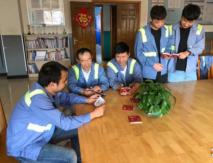 正是"善于利用团队的力量解决问题和困难",北三集司才一步一个脚印图片