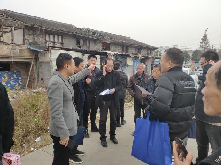 横峰街道汇川王村拆迁户开始腾空,街道党工委副书记,办事处常务副主任