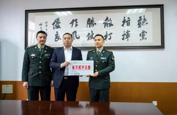 徐仁标走访慰问台州市军分区 预备役二团 消防救援支队