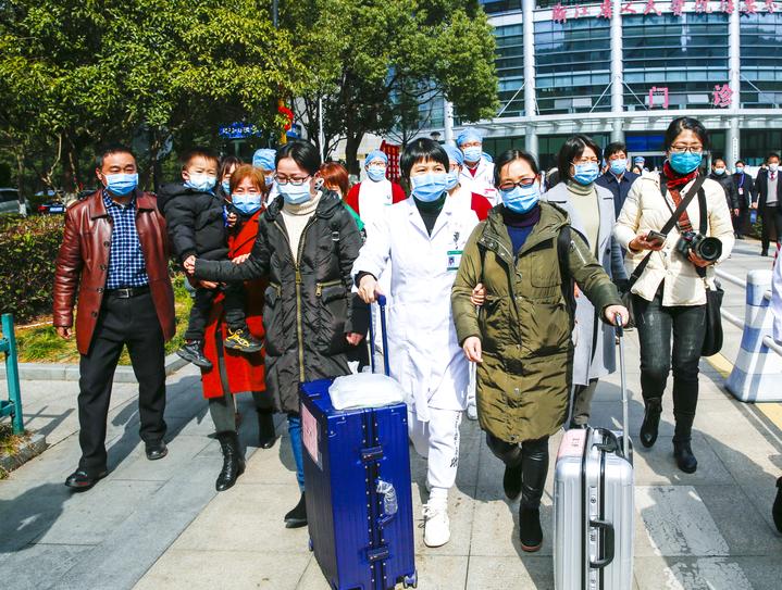 一小时的召集令淳安24名医生护士出征武汉战疫情