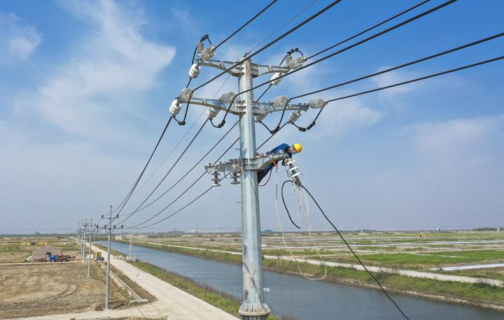 电力施工为杭州湾上虞经开区2800亩土地开发项目做好配套保障