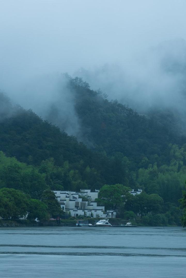 《秀美富春江》梦青衣 摄天下佳山水,古今推富春.