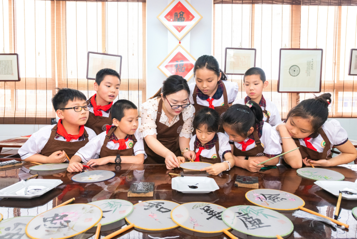 5月28日,湖州市南浔实验小学举办