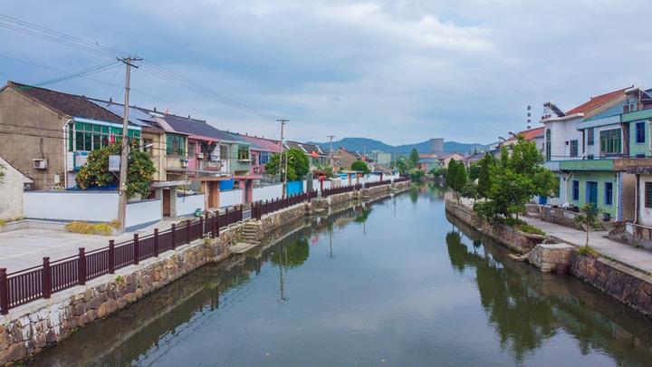 环境整治出实招美丽乡村颜值高曹娥街道一村一策抓亮点展示乡村新风采