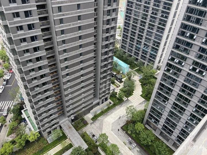 华夏四季4万 ,首开金茂府最高6万7!杭州大波红盘交付