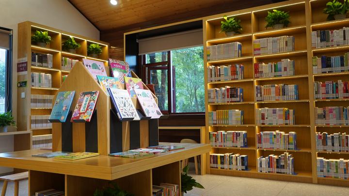 全自助智能化绍兴首家树兰书屋开张啦