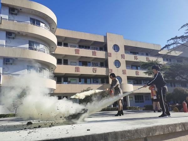 东阳市湖溪镇中心小学:未雨绸缪细谋划 防患未然记心间