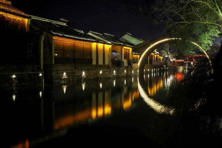 南浔古镇夜景美如画