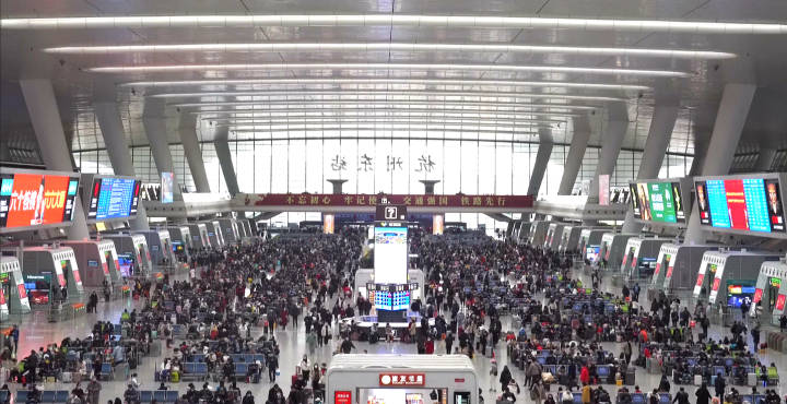 微信图片_20210218144602杭州东站候车大厅. 孙赫蒲 摄.jpg