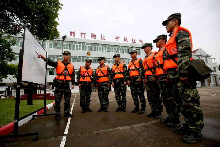 武警金华支队:未雨绸缪抓好防汛演练