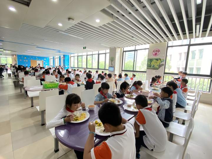数字赋能 杭州滨江区打造校园食堂智慧云平台