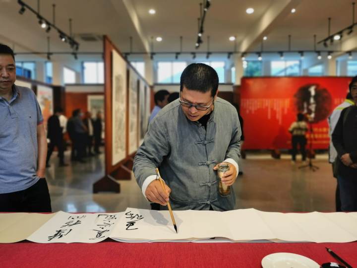 用水墨新图像续文脉时代风流蓄素守中61当代水墨廿