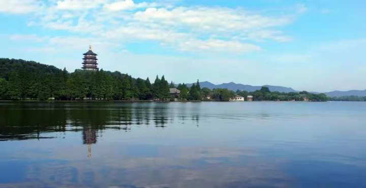 国庆首日西湖西溪景区接待游客35万余人次