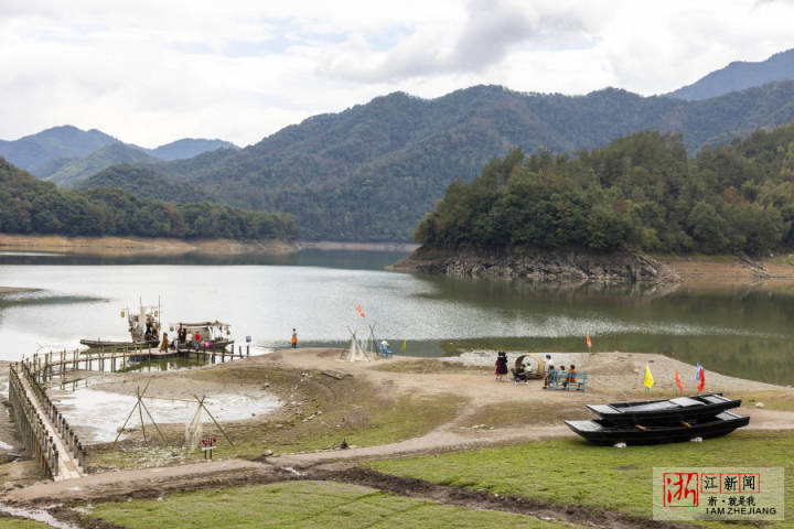 打卡电影长津湖拍摄地天台寒山湖