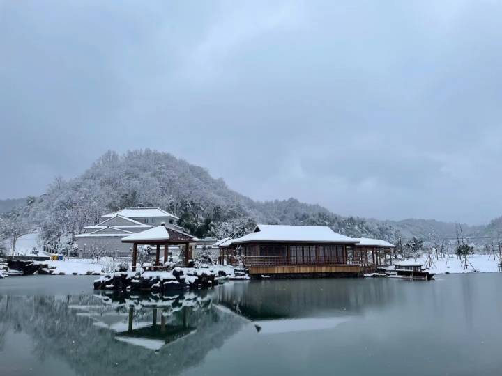 摄影:里尔建德梅城乌龙山 摄影:新安蓑笠翁杭州市区拍摄,平时熟悉的